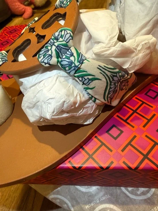 Brand New Tory Burch Tan Leather Miller Scarf Sandals - Picture 3 of 5